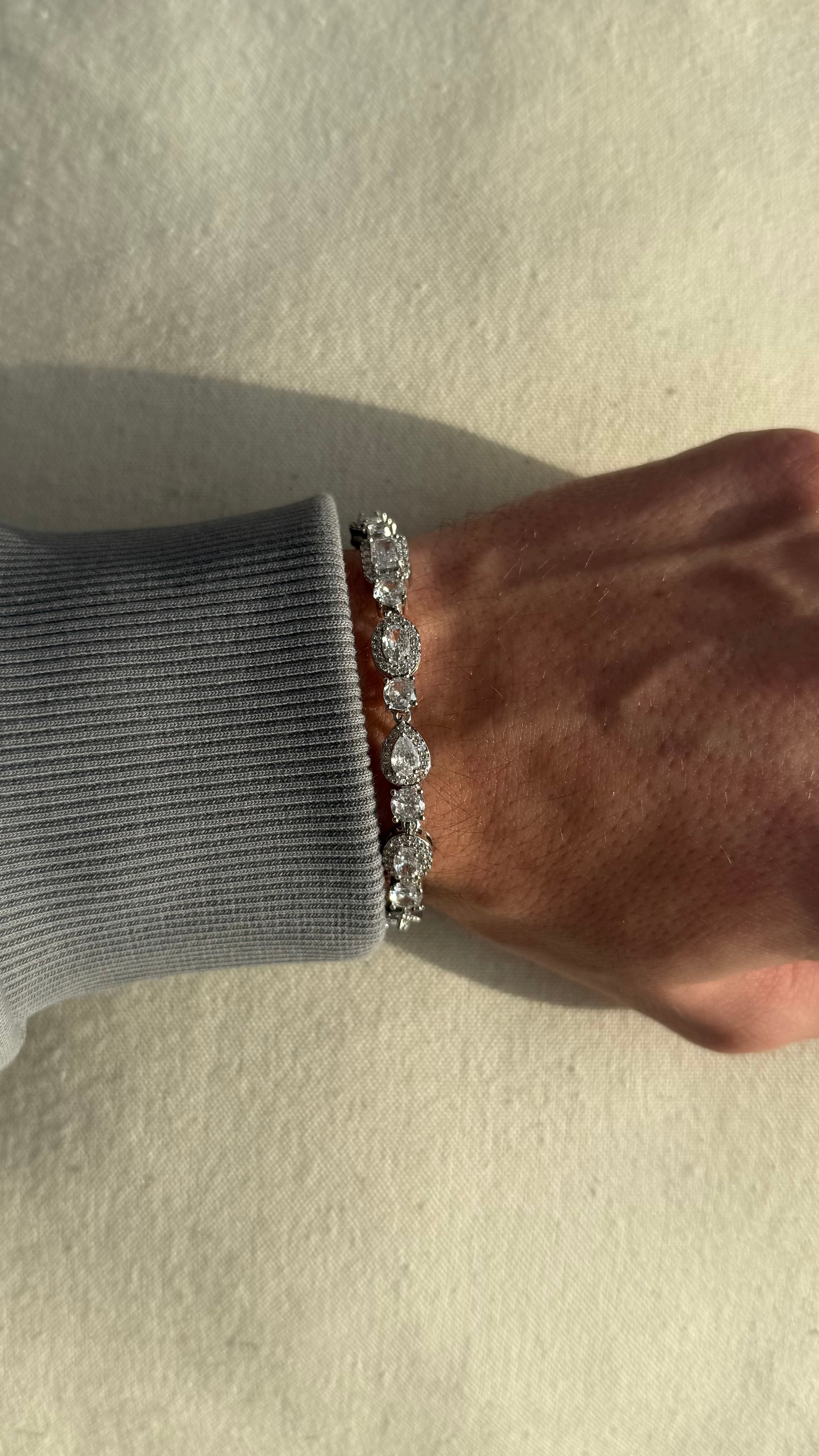 Multi-stone bracelet