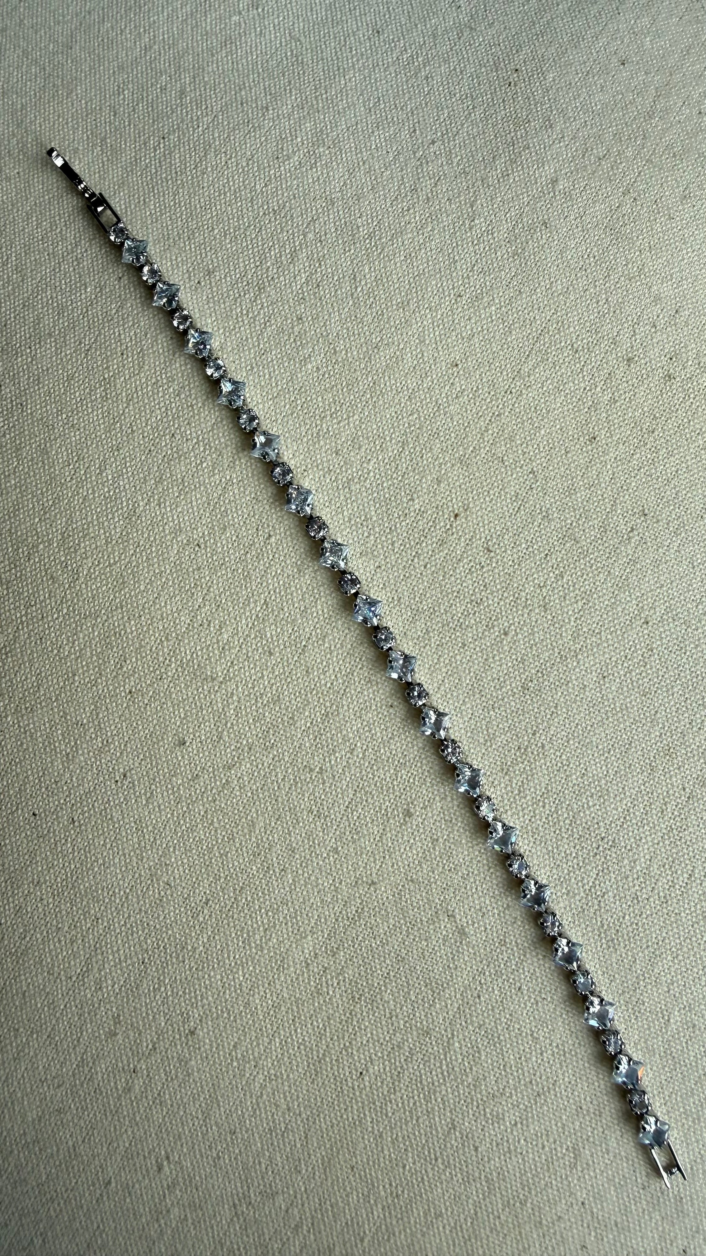 Starlet bracelet